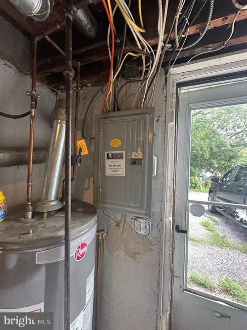 2019 Delmar Dr, FOLCROFT, PA, 19032-1603 | Card Image