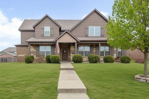 2200 Ne Steinbeck Dr, Bentonville, AR, 72712-3032 | Card Image