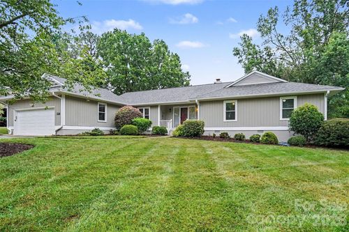 8225 Strawberry Ln, Charlotte, NC, 28277-8602 | Card Image