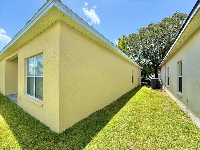 4307 Creeks Run Blvd, House other with 3 bedrooms, 2 bathrooms and null parking in KISSIMMEE FL | Image 4