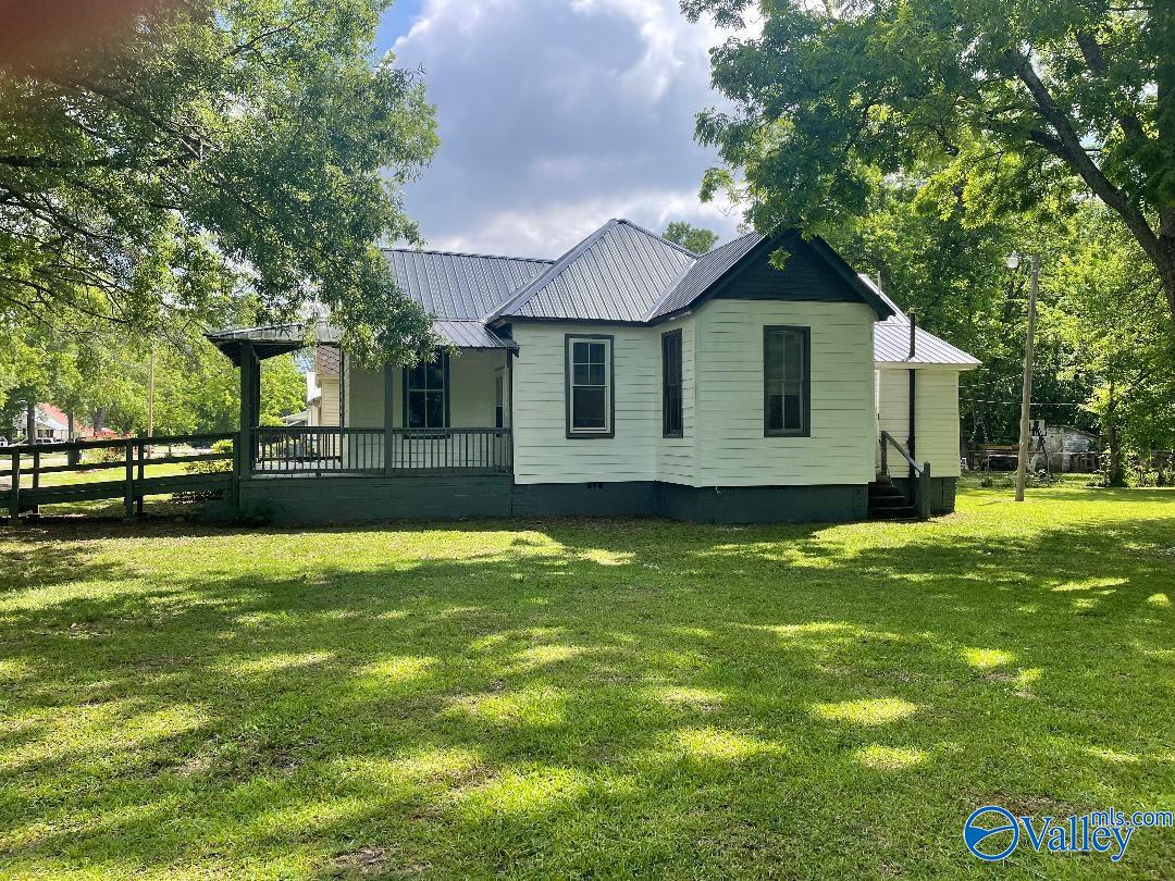 Comnock Ave, Gadsden, AL 35904
