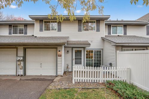 27-2597 Bedford Ct, Mendota Heights, MN, 55120-1739 | Card Image