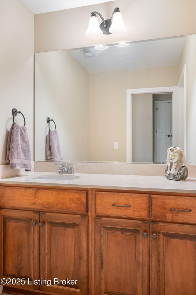 905 Fossil Creek Cir, House other with 4 bedrooms, 3 bathrooms and null parking in Louisville KY | Image 41