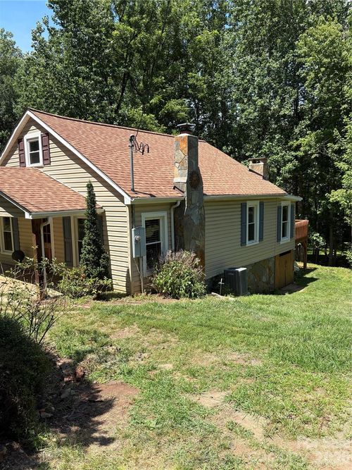 125 Lane St, Morganton, NC, 28655-3669 | Card Image