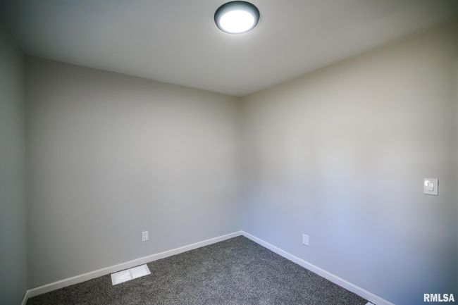 2217 W Marquette St, House other with 2 bedrooms, 1 bathrooms and null parking in Peoria IL | Image 31