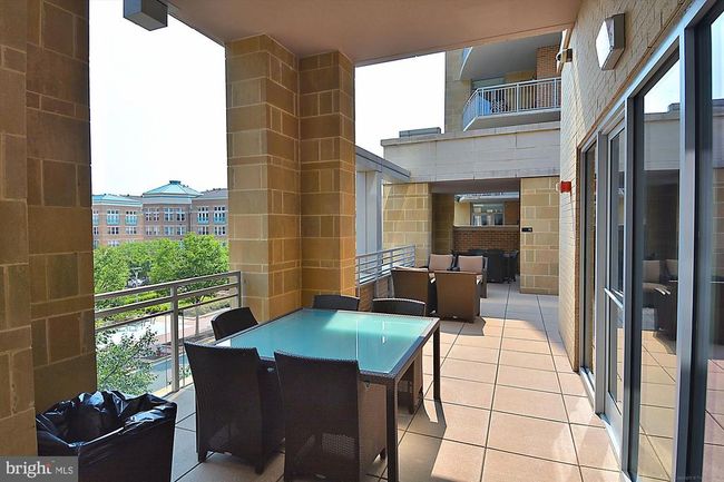 UNIT-805 - 11990 Market St, Condo with 3 bedrooms, 2 bathrooms and null parking in RESTON VA | Image 42