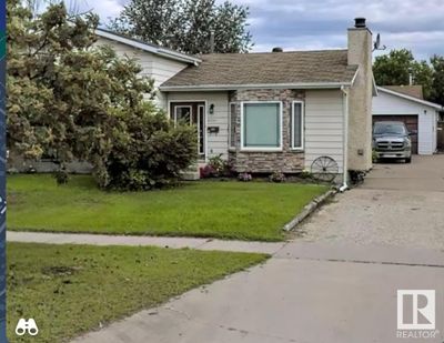 9221 84 St, House other with 4 bedrooms, 2 bathrooms and null parking in Fort Saskatchewan AB | Image 1