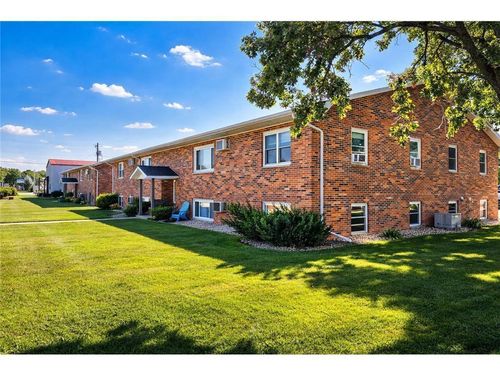 8-102 Lake Ave S, Spicer, MN, 56288-8604 | Card Image