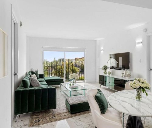 apt-412-4164 Inverrary Dr, Lauderhill, FL, 33319-4569 | Card Image