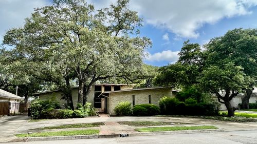 3727 Twisted Oaks Dr, San Antonio, TX, 78217-3422 | Card Image