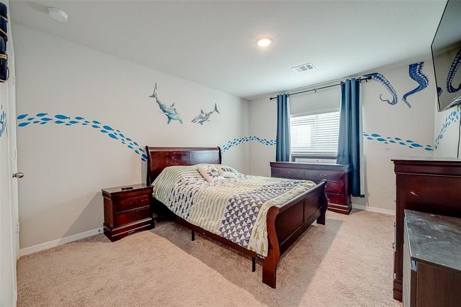 Upstairs Bedroom | Image 36