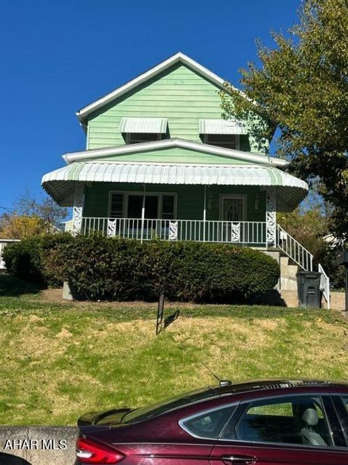 1422 Walton Ave, Altoona, PA, 16602-4615 | Card Image