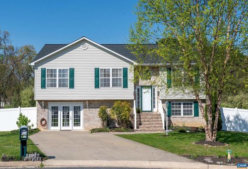 225 Mayfield Ln, WAYNESBORO, VA, 22980 | Card Image