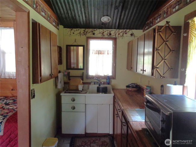 270 N Fork Rd, House other with 1 bedrooms, 1 bathrooms and 2 parking in Conconully WA | Image 7