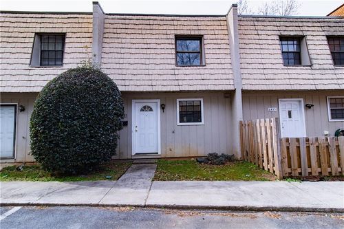 6437 Stone Way, Morrow, GA, 30260-1726 | Card Image