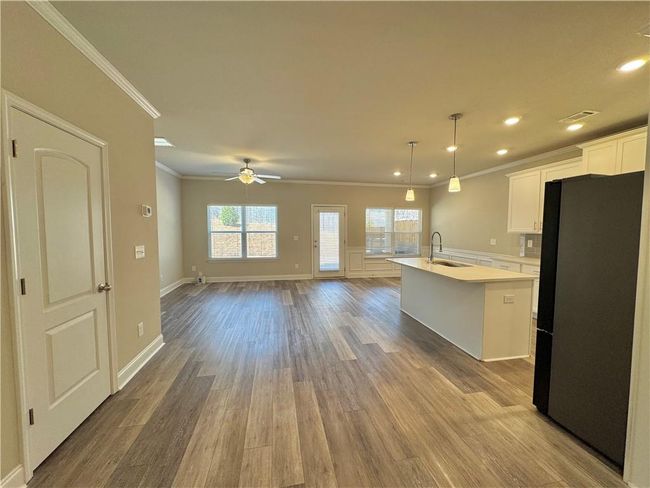 5576 Rockfern Dr, Townhouse with 3 bedrooms, 3 bathrooms and 4 parking in Lilburn GA | Image 9