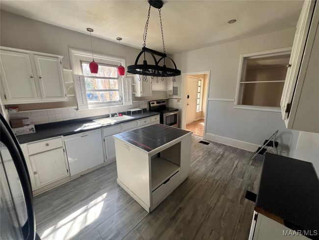 603 Federal Dr, House other with 5 bedrooms, 3 bathrooms and null parking in Montgomery AL | Image 4