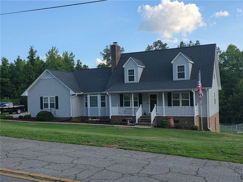 505 Dalton Rd, Seneca, SC, 29678-3715 | Card Image