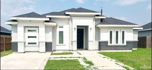 807 Lark Cir, Alamo, TX, 78516-9000 | Card Image