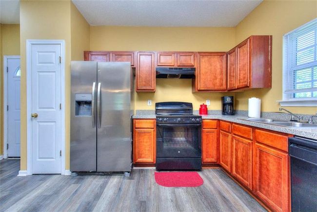 2326 Nicole Dr, Townhouse with 3 bedrooms, 3 bathrooms and null parking in Hampton GA | Image 15