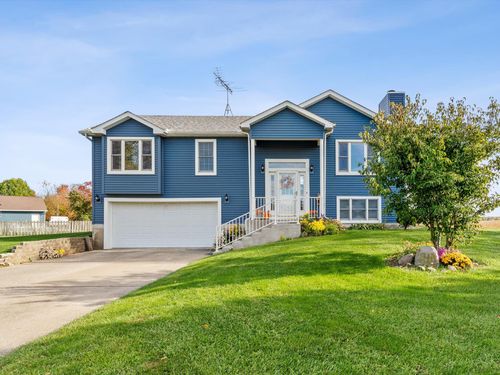 372 Radcliff Dr, Valparaiso, IN, 46383-9315 | Card Image