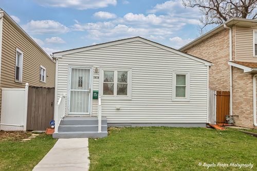 1616 N 40th Ave, Stone Park, IL, 60165-1112 | Card Image