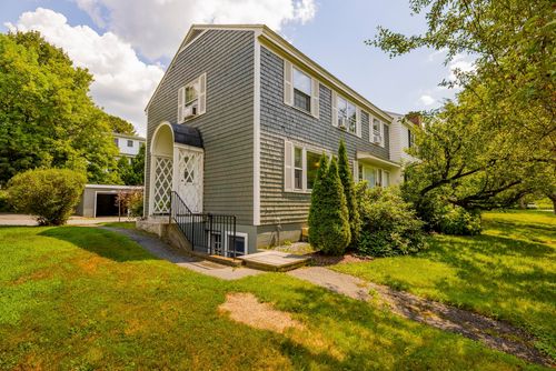 15-2 Lewin Rd, Hanover, NH, 03755-1926 | Card Image