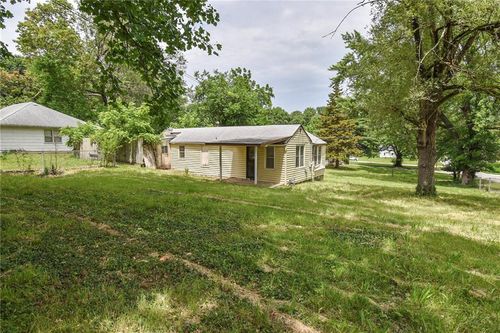 10908 E 66th St, Raytown, MO, 64133-5343 | Card Image