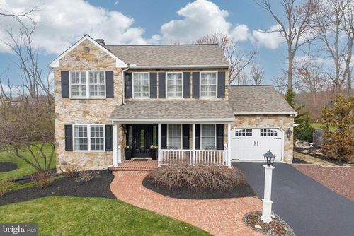 3 Hunter Dr, Glenmoore, PA, 19343-1152 | Card Image