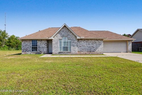 2313 Paula Cir, Ocean Springs, MS, 39564-5674 | Card Image