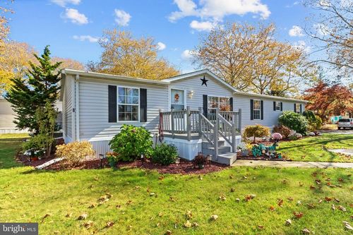 8 Cedar Ct, BATH, PA, 18014-2126 | Card Image