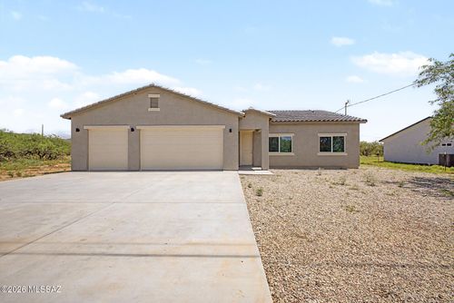 21 Via Inglaterra Ct, Rio Rico, AZ, 85648-8014 | Card Image