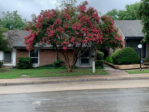 13652 Flagstone Ln, Dallas, TX, 75240-5821 | Card Image