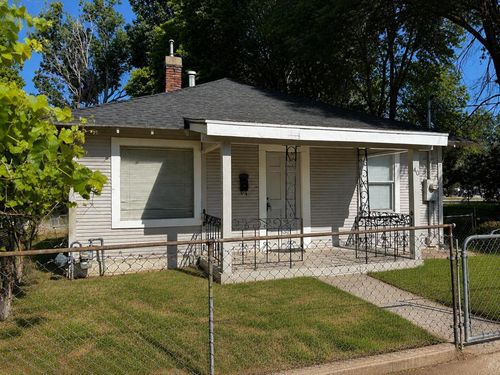 40 Foss St, Susanville, CA, 96130-4423 | Card Image