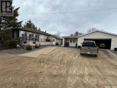 316 Centre St, House other with 4 bedrooms, 2 bathrooms and null parking in Coronach SK | Image 1