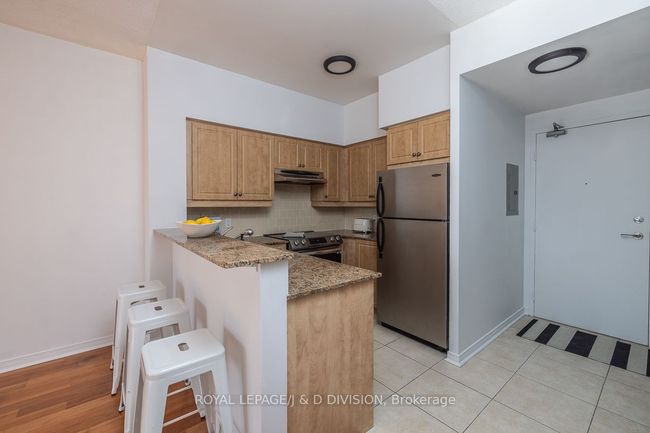 207 - 485 Rosewell Ave, Condo with 1 bedrooms, 1 bathrooms and 1 parking in Toronto ON | Image 13