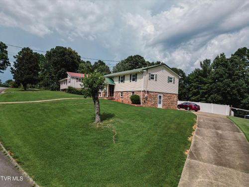450 Sioux Trl, Greeneville, TN, 37743-2265 | Card Image