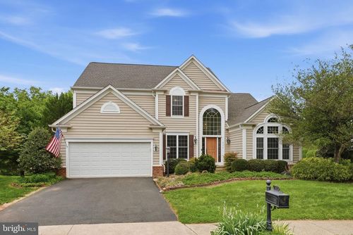 6394 Cedar Brook Ln, WARRENTON, VA, 20187-4717 | Card Image