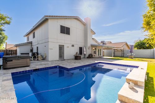 3940 W Park View Ln, Glendale, AZ, 85310-3245 | Card Image