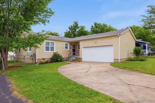 3328 S Knoxville Ave, Tulsa, OK, 74135-1827 | Card Image