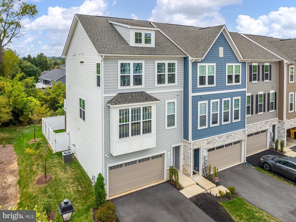Cross Chase Dr, Millersville, MD 21108
