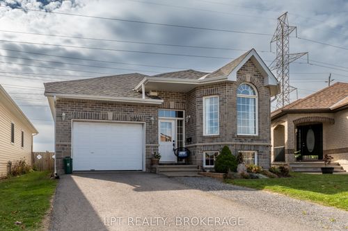 2073 Swanfield St, Kingston, ON, K7M0A9 | Card Image