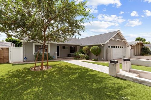 23800 Hartland St, West Hills, CA, 91307-3022 | Card Image