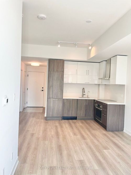 c914-38 Simcoe Promenade, Markham, ON, L6G0H7 | Card Image