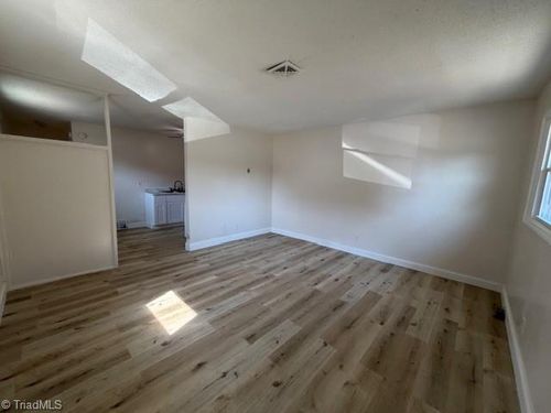 a-910 Richland Street, High Point, NC, 27260 | Card Image