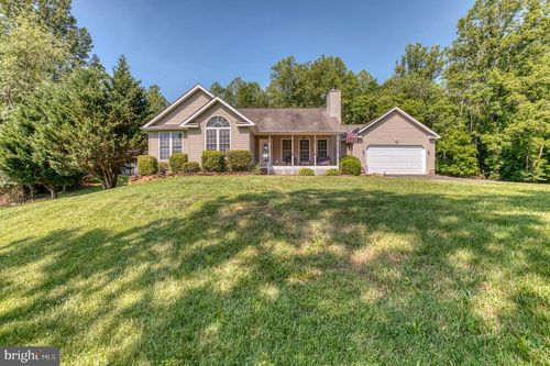 12210 Eggbornsville Rd, Culpeper, VA, 22701-5005 | Card Image