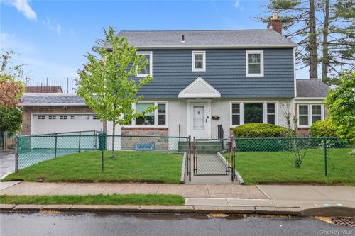 165 Linmouth Rd, Malverne, NY, 11565-1708 | Card Image