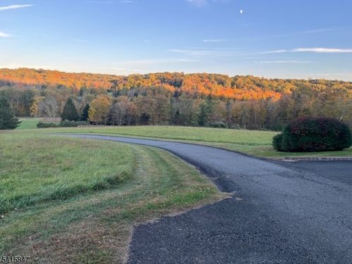 37 Branch Rd, Far Hills, NJ, 07931-2240 | Card Image