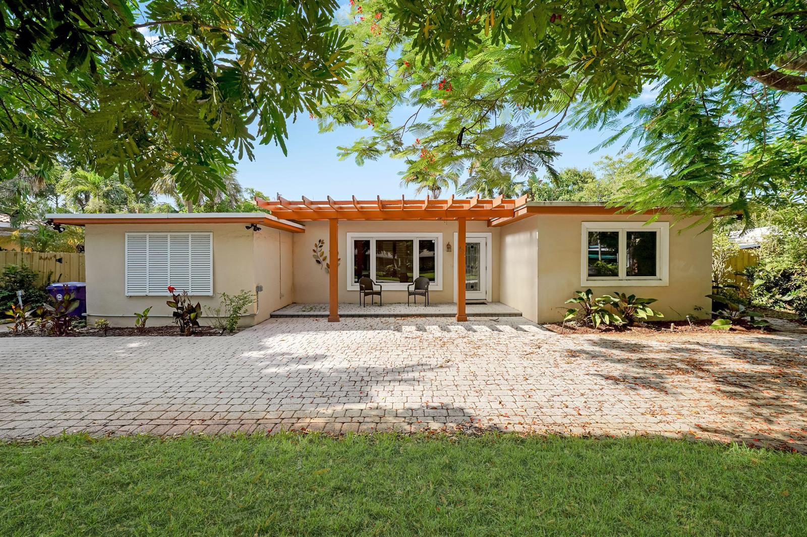 Residential Lease in Wilton Manors 2