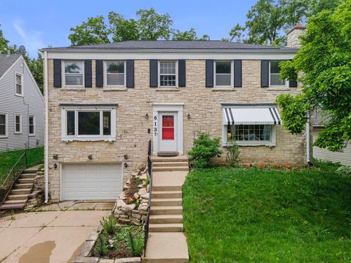 613 Pleasant View Street, Wauwatosa, WI, 53226 | Card Image